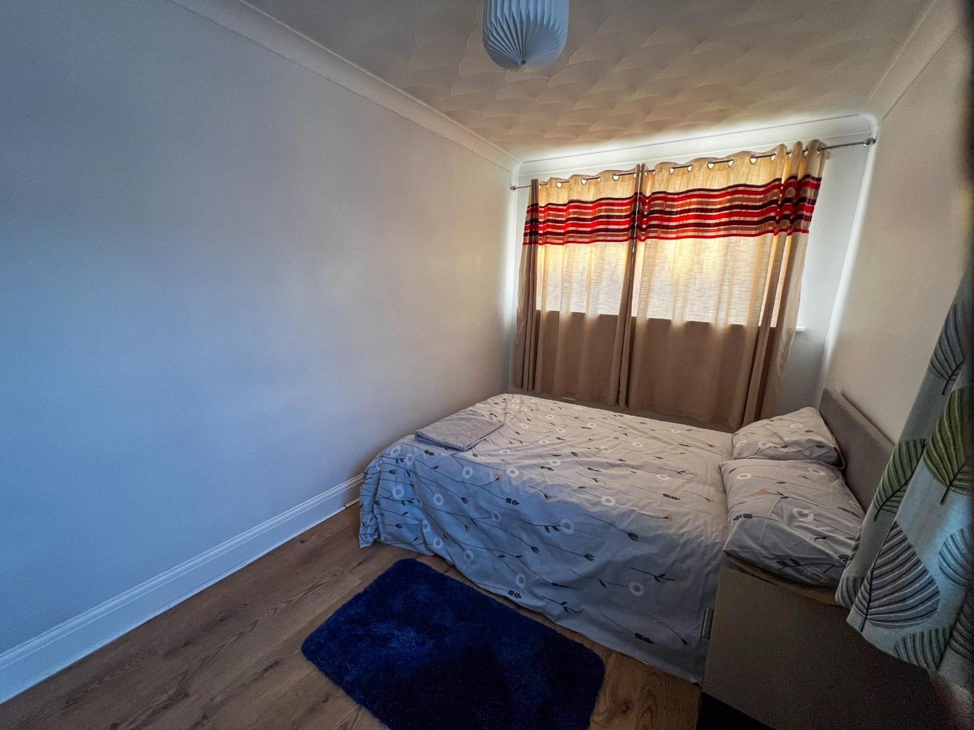 Spacious Retreat - Remote Worker & Family Friendly Portsmouth Exterior foto